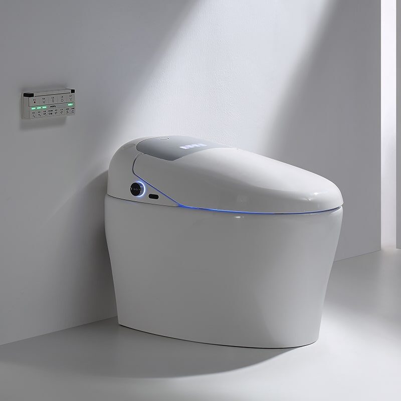 2021 toilet with automatic cleaning toilet seat cover